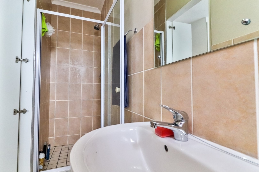 2 Bedroom Property for Sale in Parklands Western Cape